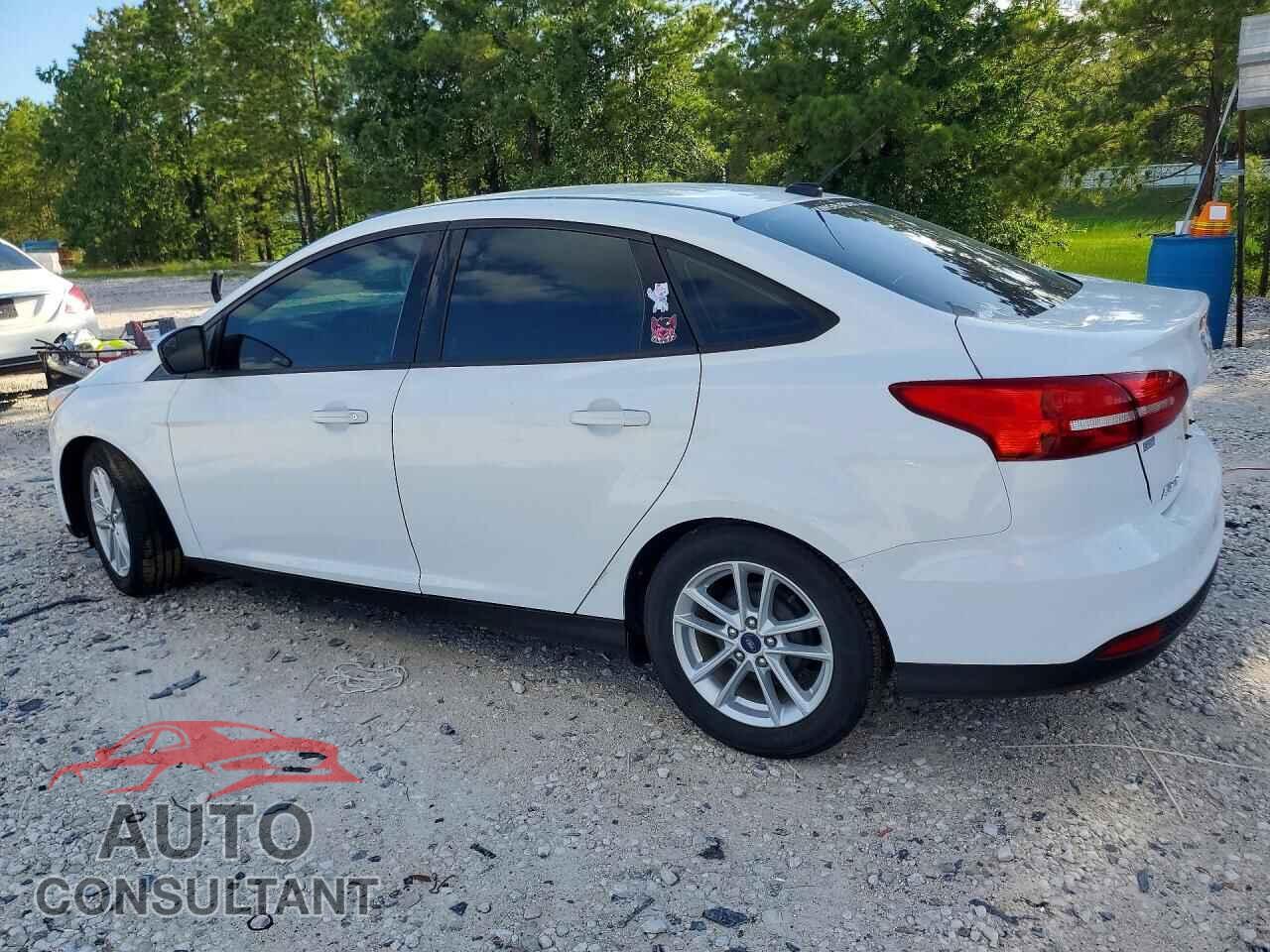 FORD FOCUS 2018 - 1FADP3F24JL295200