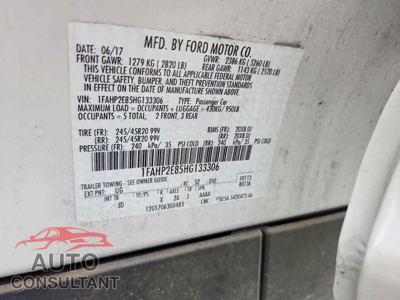 FORD TAURUS 2017 - 1FAHP2E85HG133306