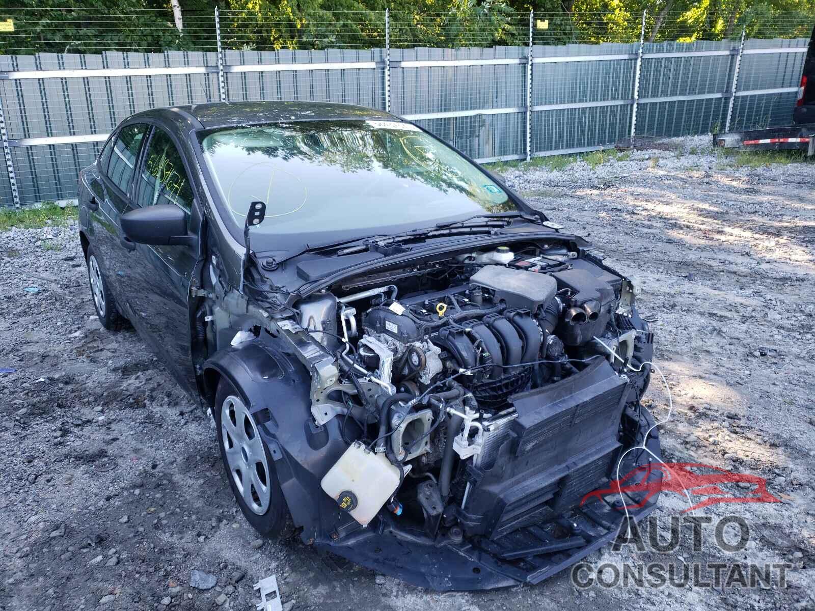 FORD FOCUS 2018 - 1FADP3E25JL200225
