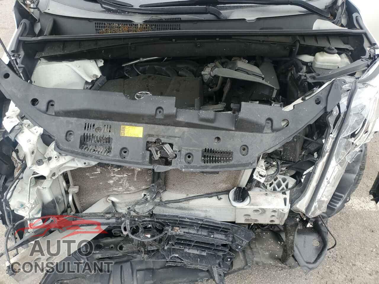 TOYOTA HIGHLANDER 2018 - 5TDJZRFH2JS911201