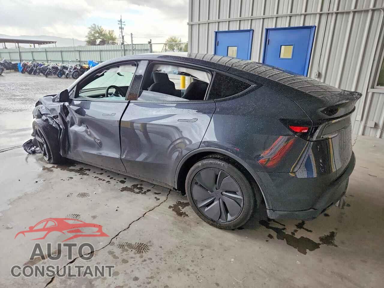 TESLA MODEL Y 2026 - 7SAYGDED2TF643475