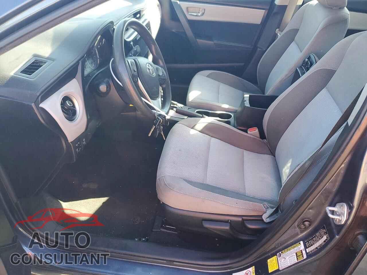 TOYOTA COROLLA 2017 - 2T1BURHE1HC848911