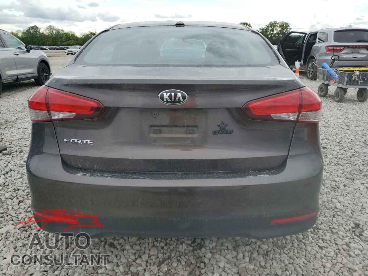 KIA FORTE 2017 - 3KPFL4A78HE131099