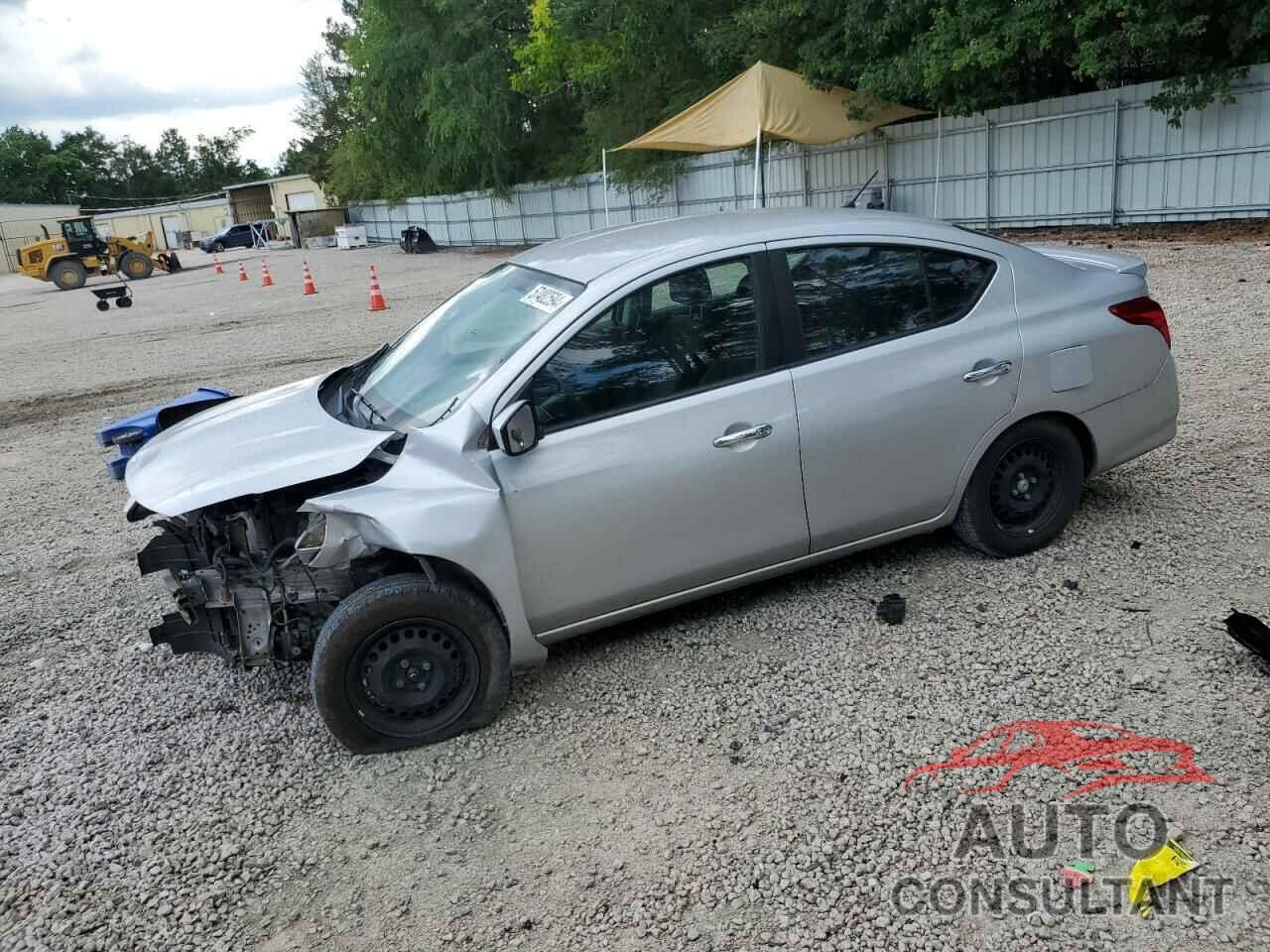 NISSAN VERSA 2018 - 3N1CN7APXJL858053