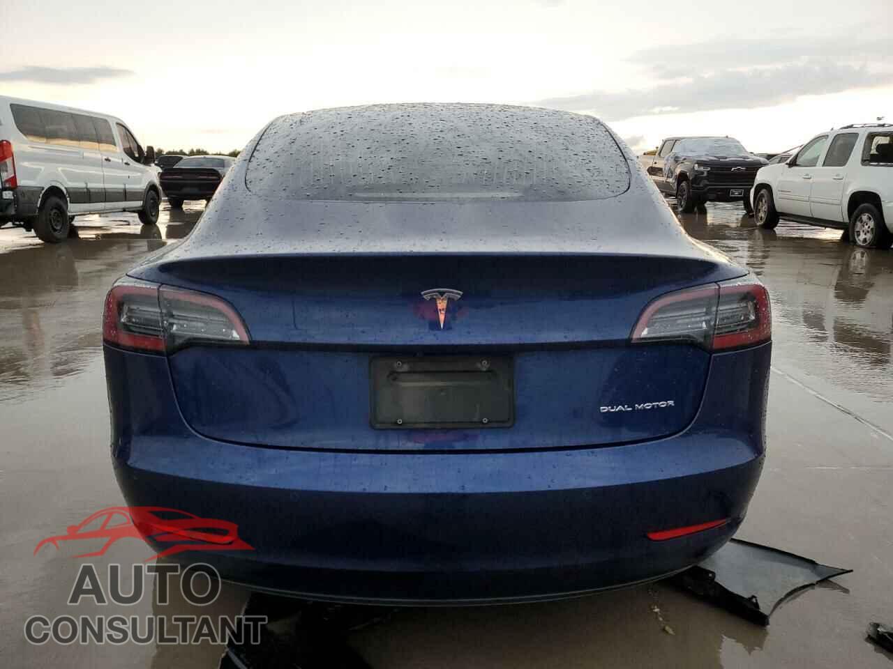 TESLA MODEL 3 2019 - 5YJ3E1EB5KF392010