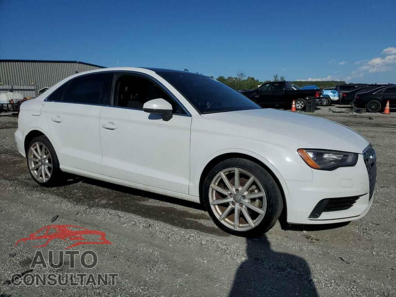 AUDI A3 2015 - WAUCJGFF4F1075217