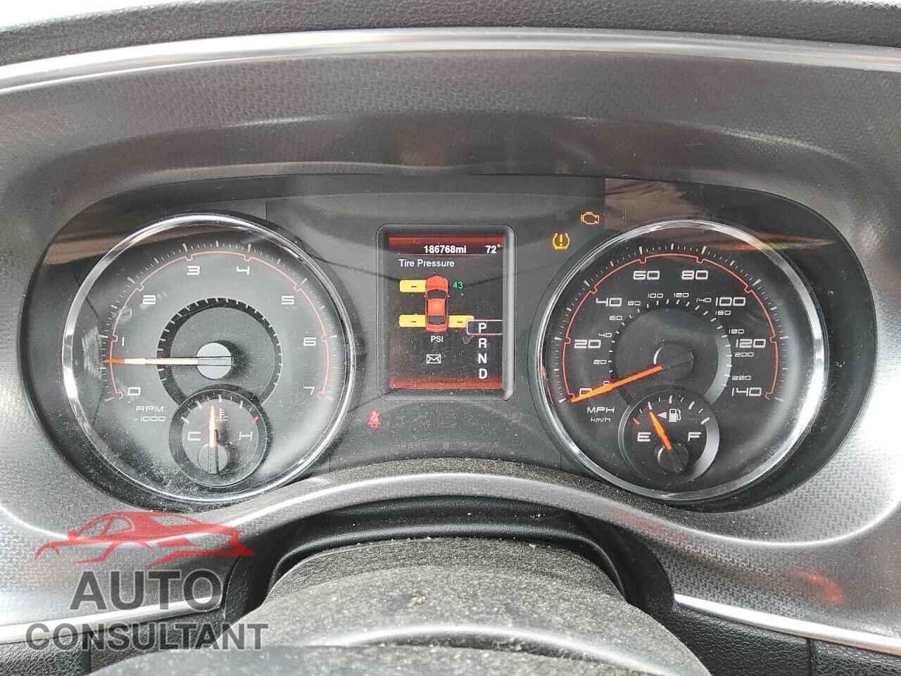 DODGE CHARGER 2013 - 2C3CDXBG8DH681065