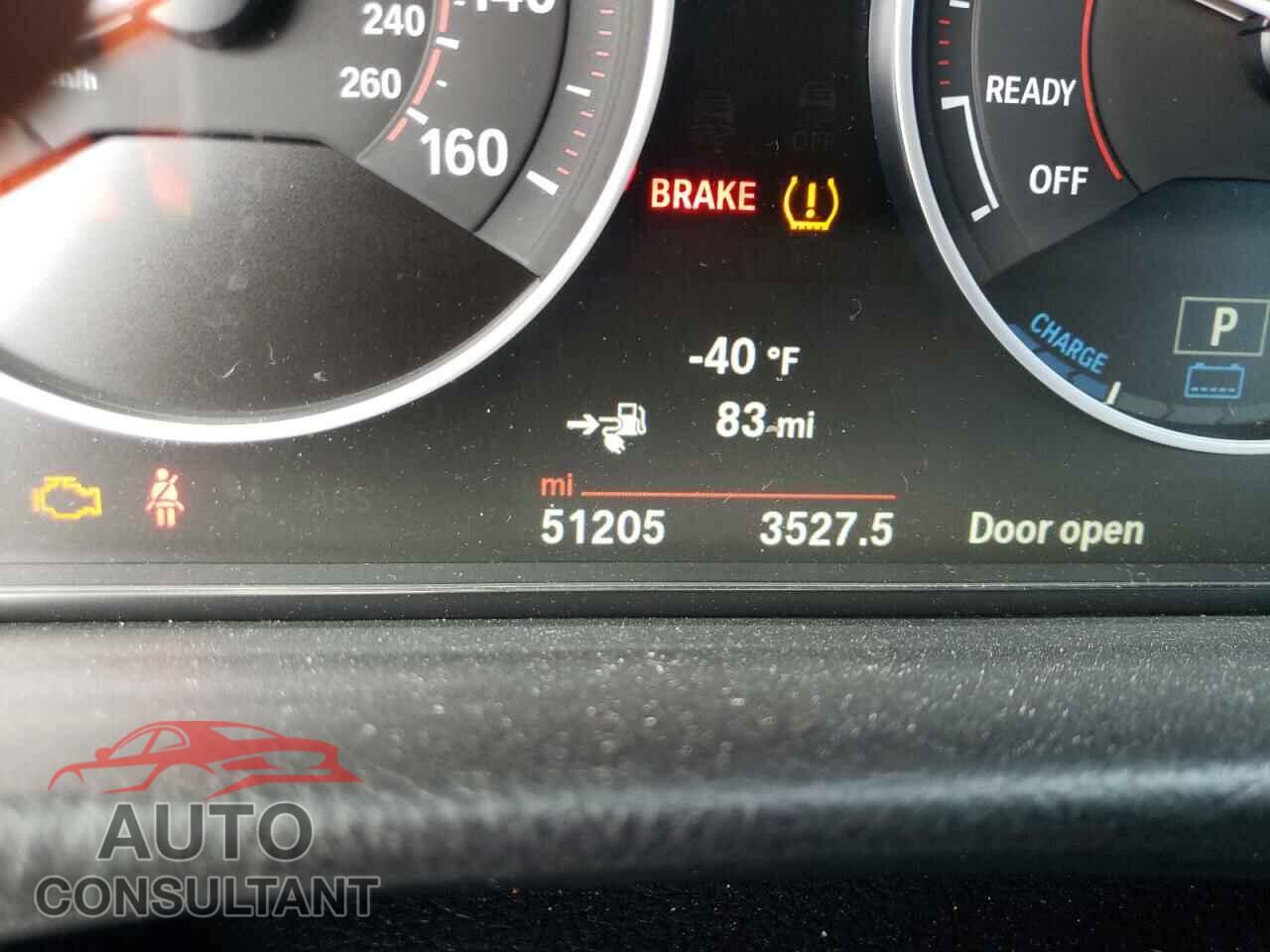 BMW 3 SERIES 2017 - WBA8E1C35HA159227