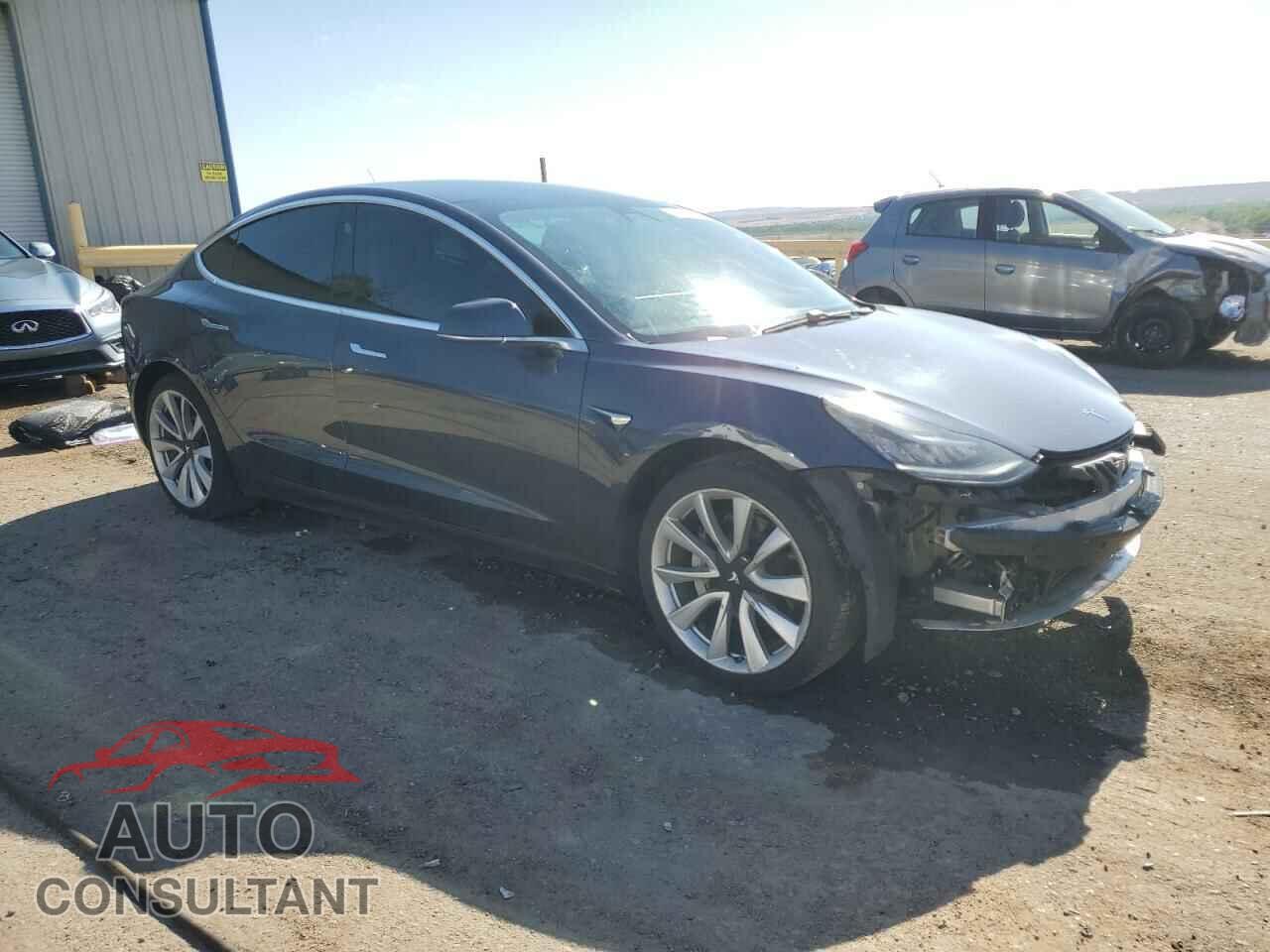 TESLA MODEL 3 2018 - 5YJ3E1EA0JF052981