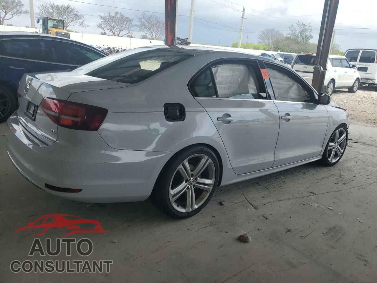 VOLKSWAGEN JETTA 2017 - 3VW167AJ6HM294111