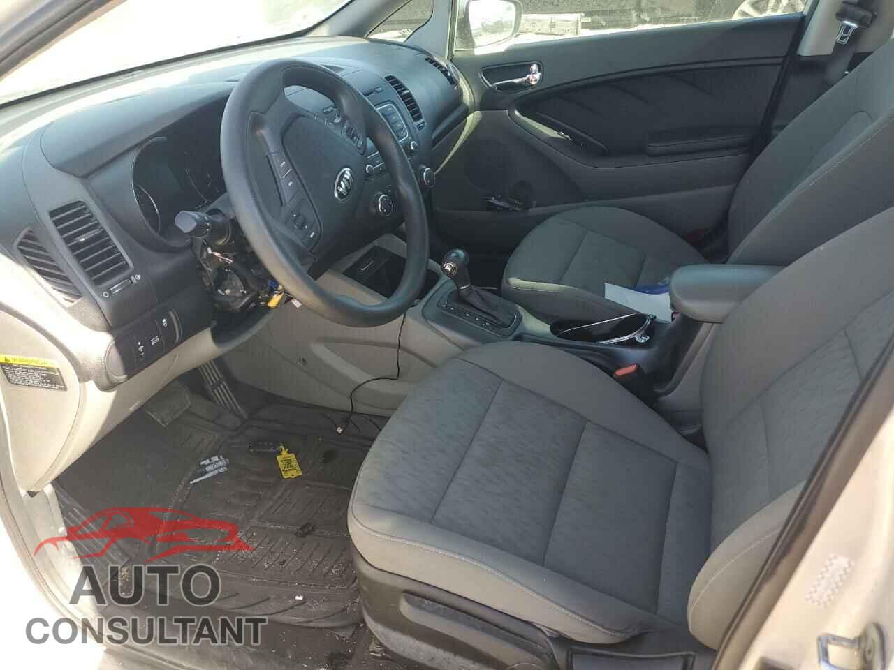 KIA FORTE 2016 - KNAFK4A68G5499963