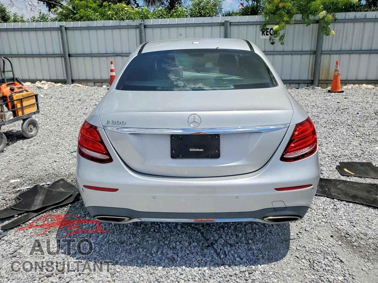 MERCEDES-BENZ E-CLASS 2017 - WDDZF4JB8HA172351