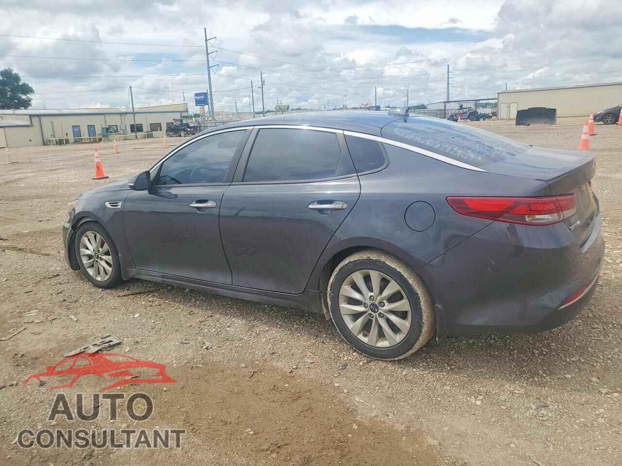 KIA OPTIMA 2018 - 5XXGT4L39JG242501