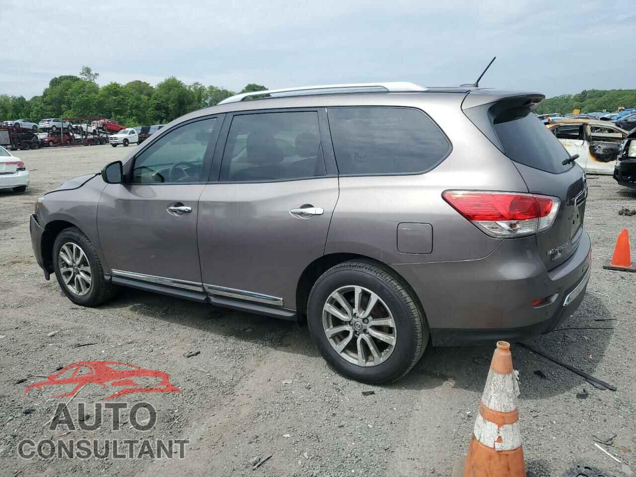 NISSAN PATHFINDER 2014 - 5N1AR2MM5EC650723