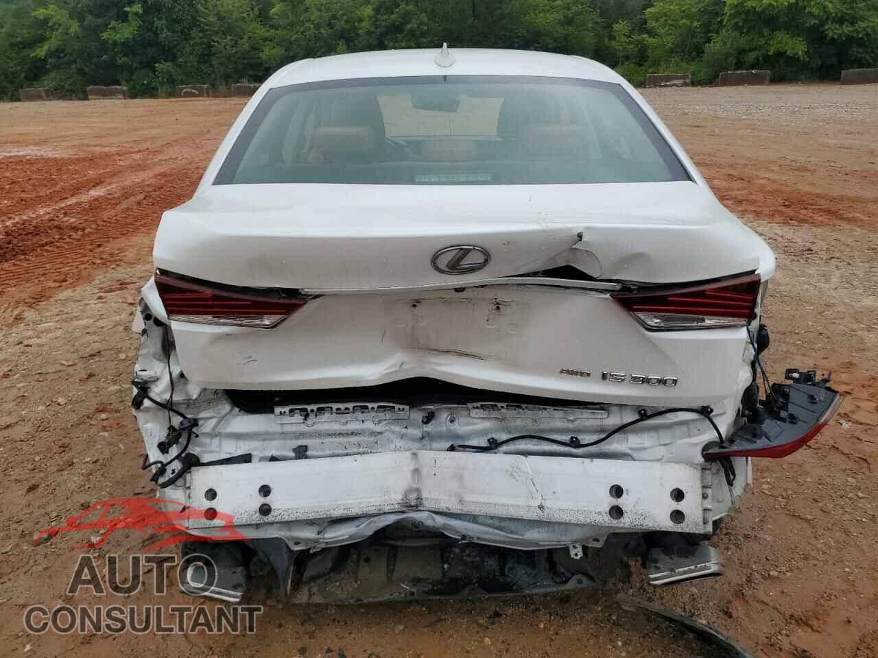 LEXUS IS 2018 - JTHC81D29J5028938