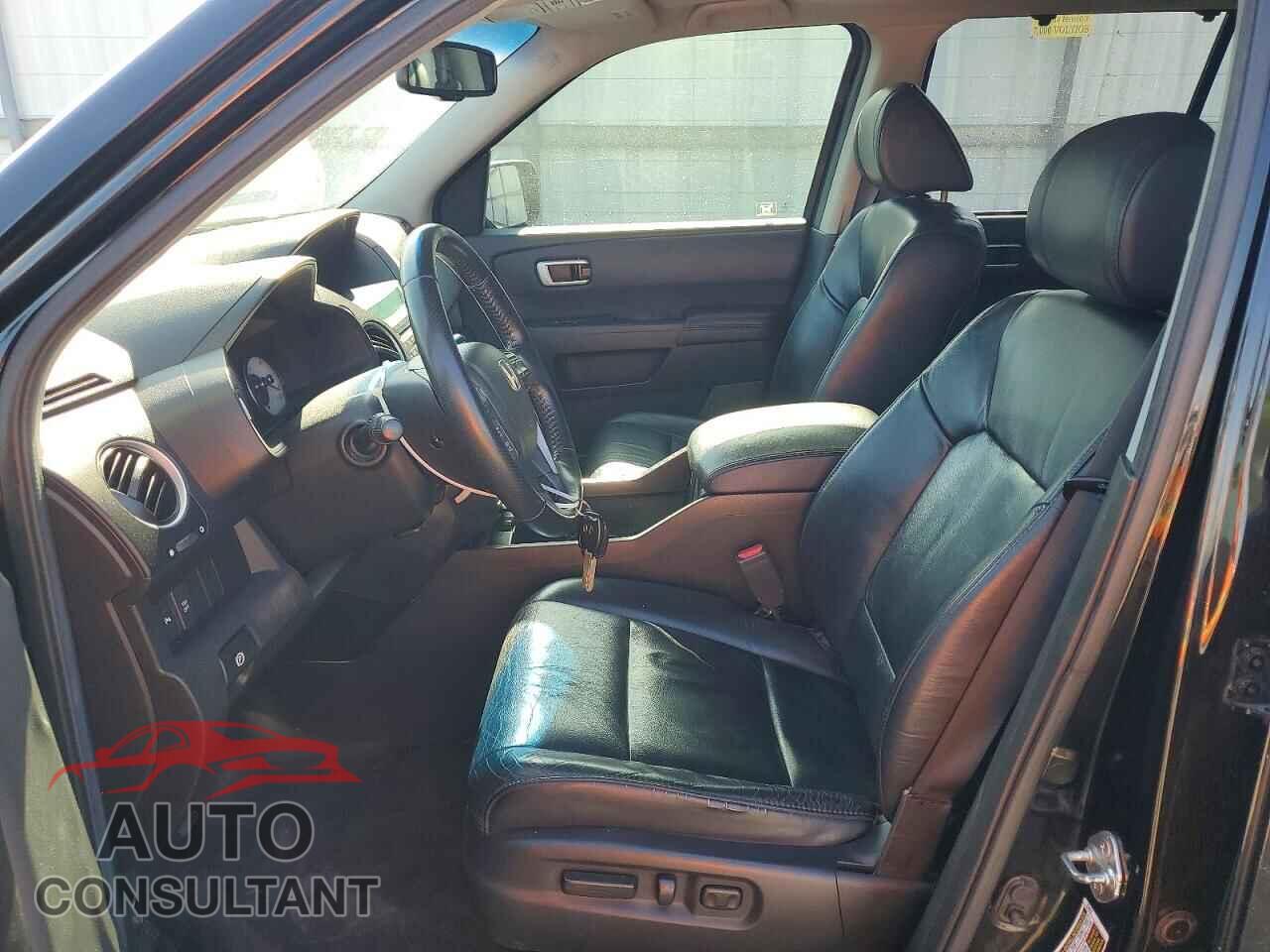 HONDA PILOT 2010 - 5FNYF3H99AB016755