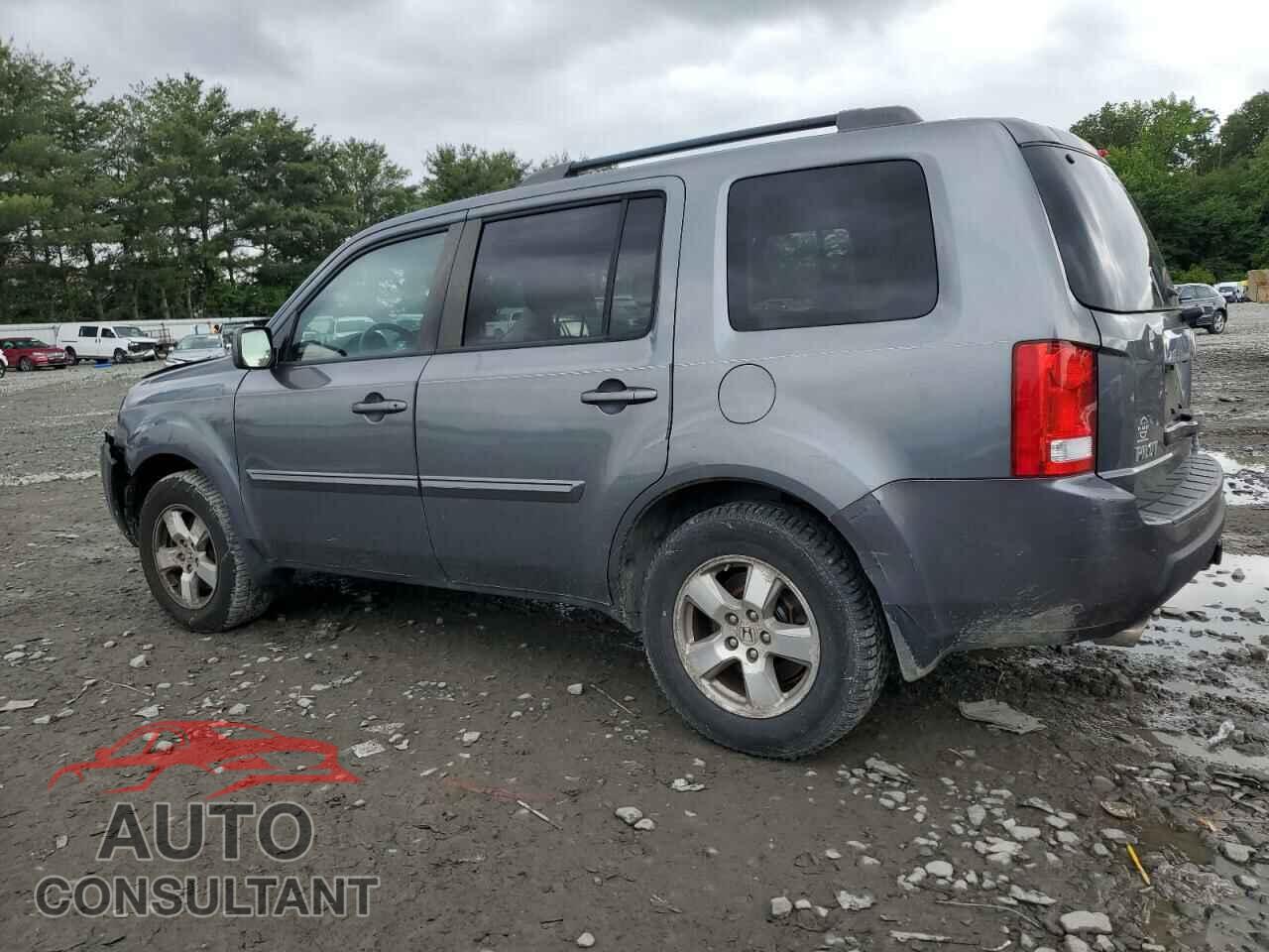 HONDA PILOT 2011 - 5FNYF4H76BB095369