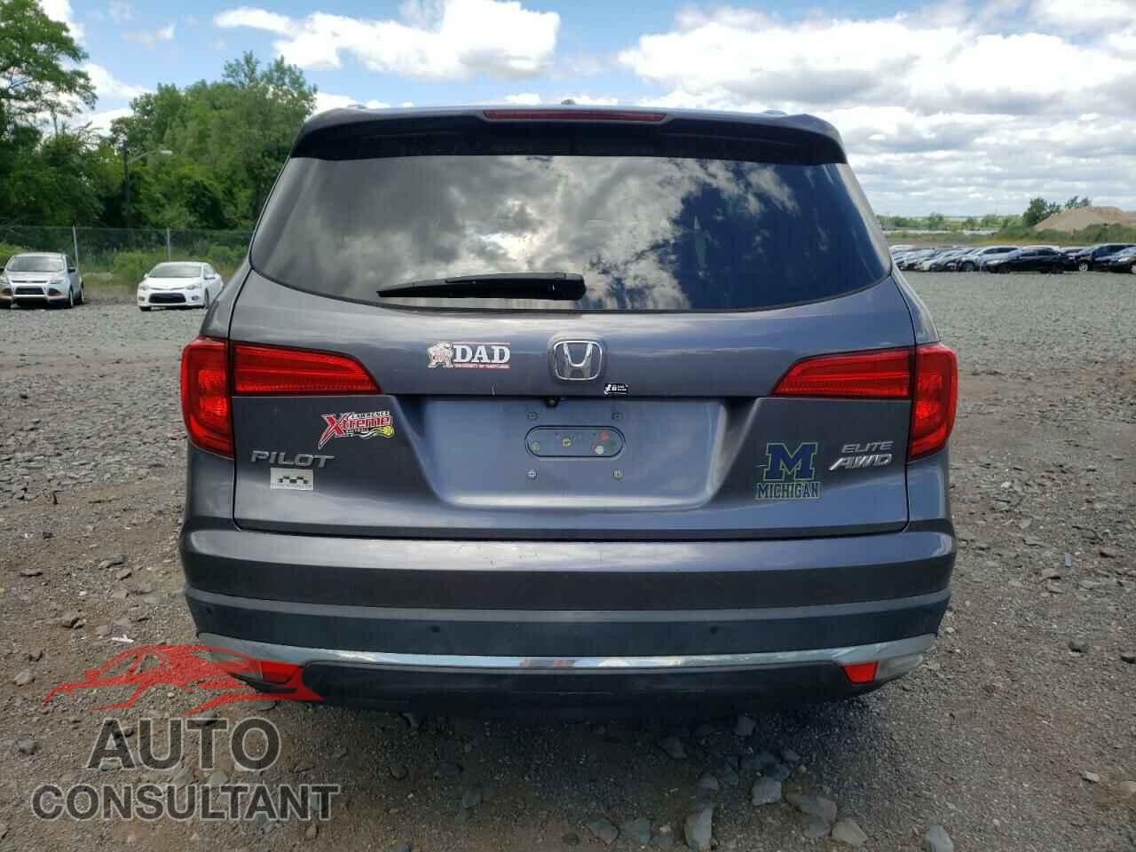 HONDA PILOT 2016 - 5FNYF6H04GB044202