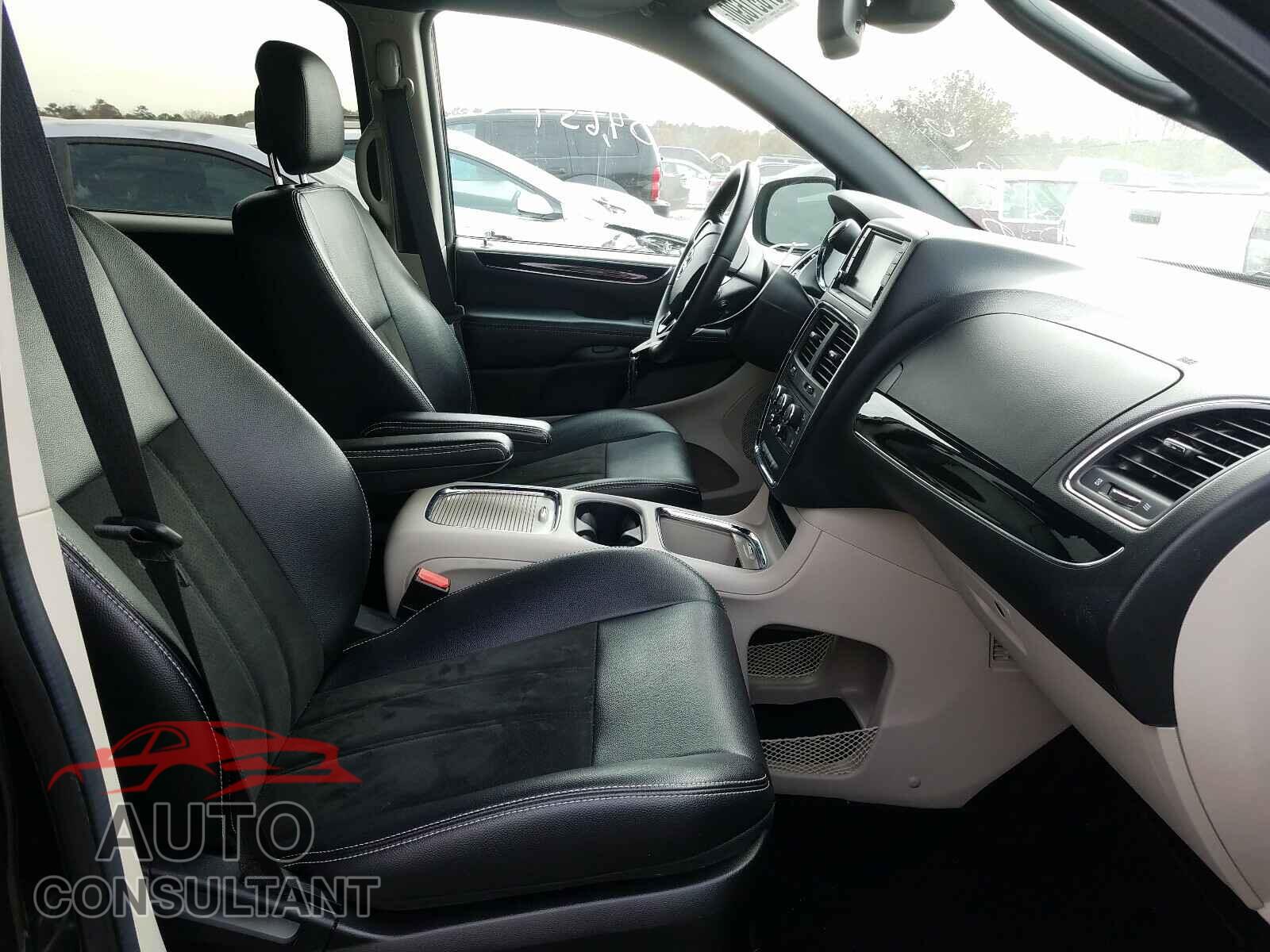 DODGE GRAND CARA 2019 - 2C4RDGCG3KR601103