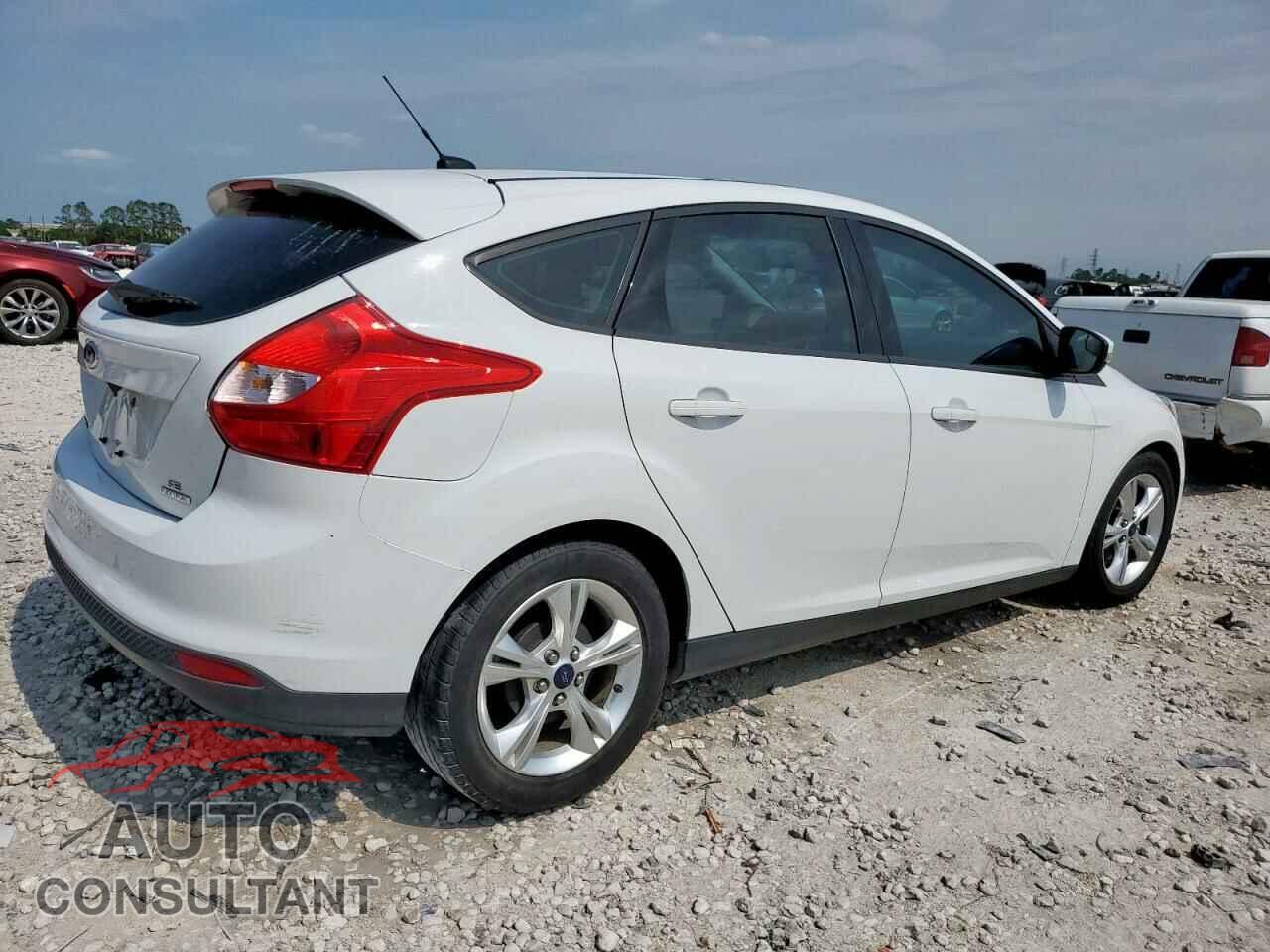 FORD FOCUS 2014 - 1FADP3K29EL229317