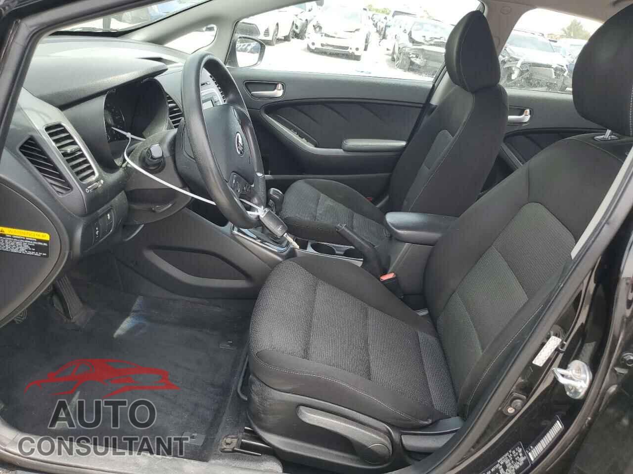KIA FORTE 2017 - 3KPFK4A76HE052582