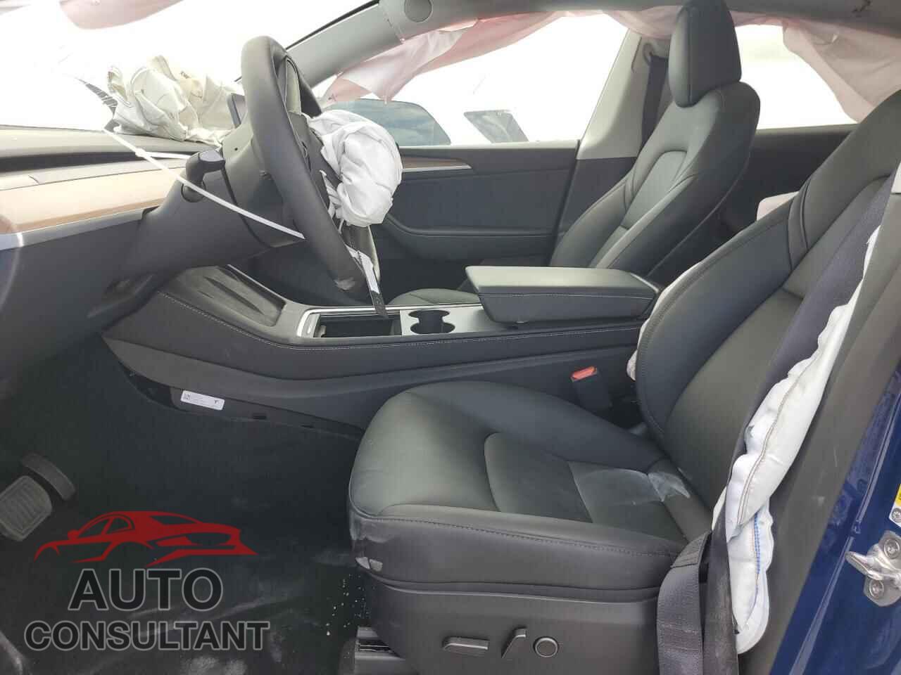 TESLA MODEL Y 2024 - 7SAYGDEE4RA334993