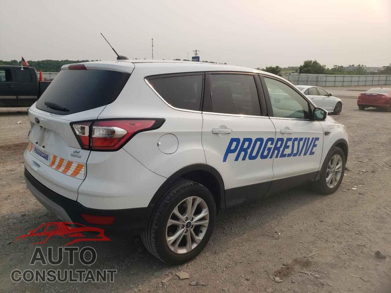 FORD ESCAPE 2017 - 1FMCU0GD7HUD78651