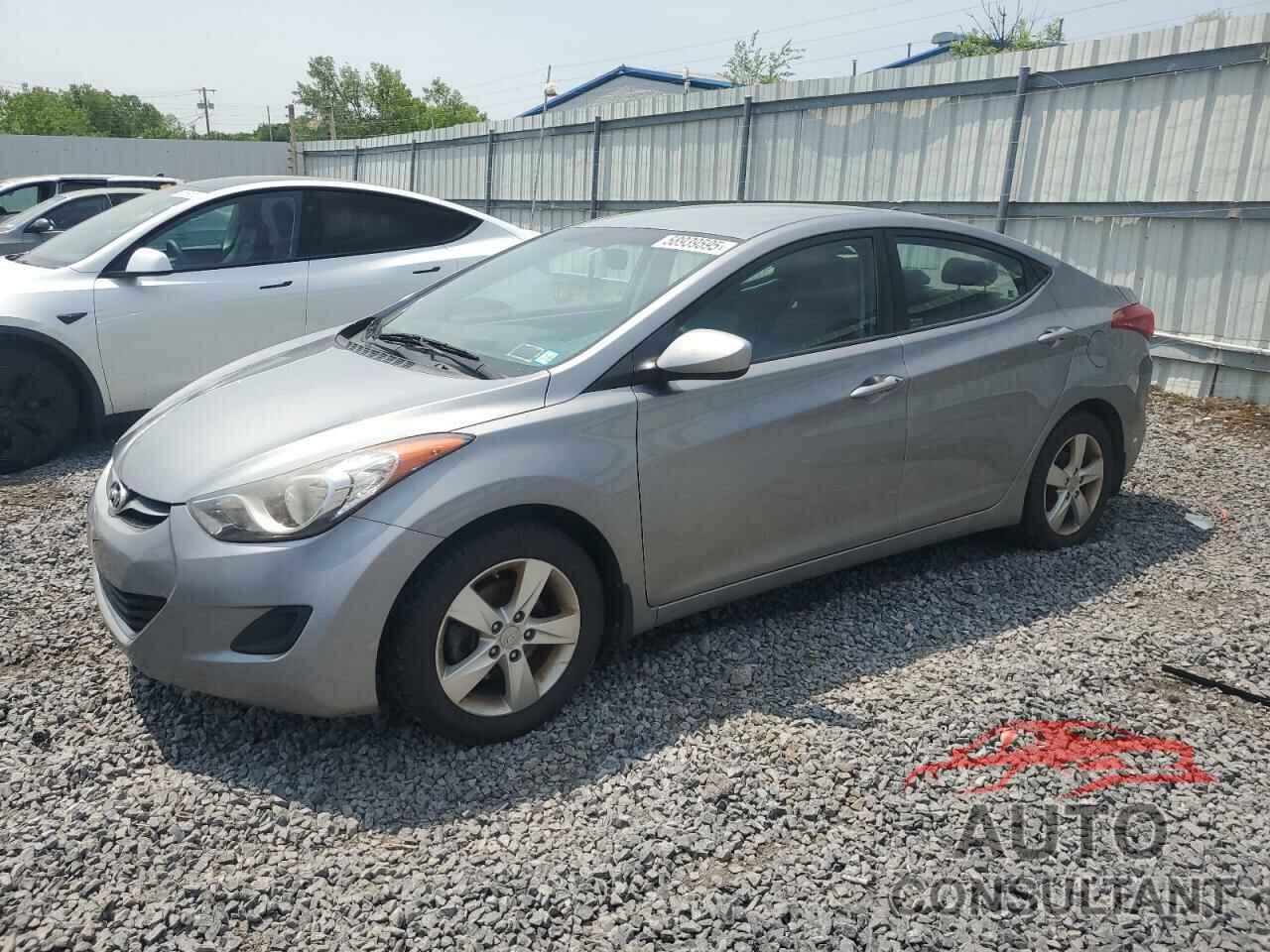 HYUNDAI ELANTRA 2013 - KMHDH4AE9DU951819