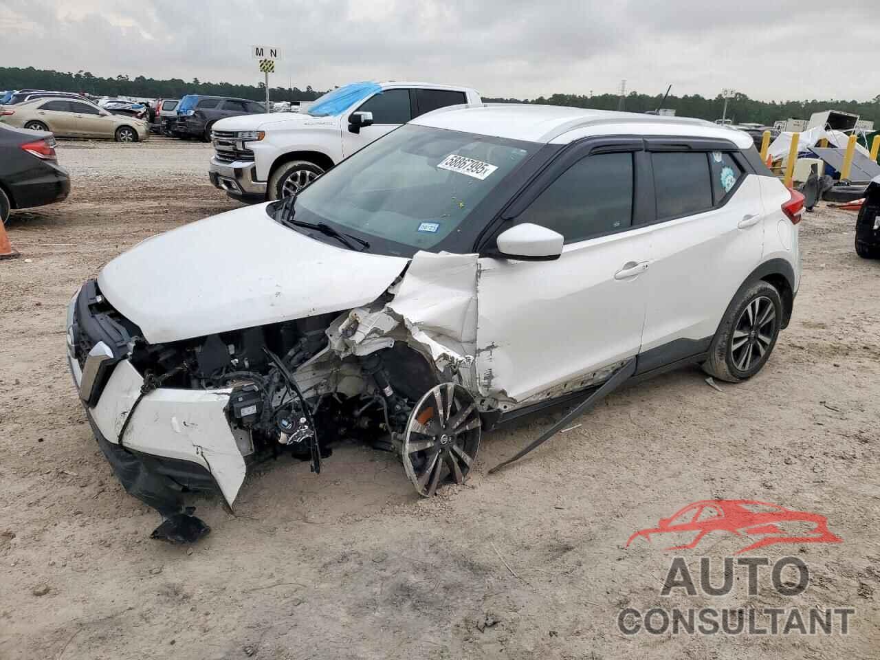 NISSAN KICKS 2018 - 3N1CP5CU4JL513084