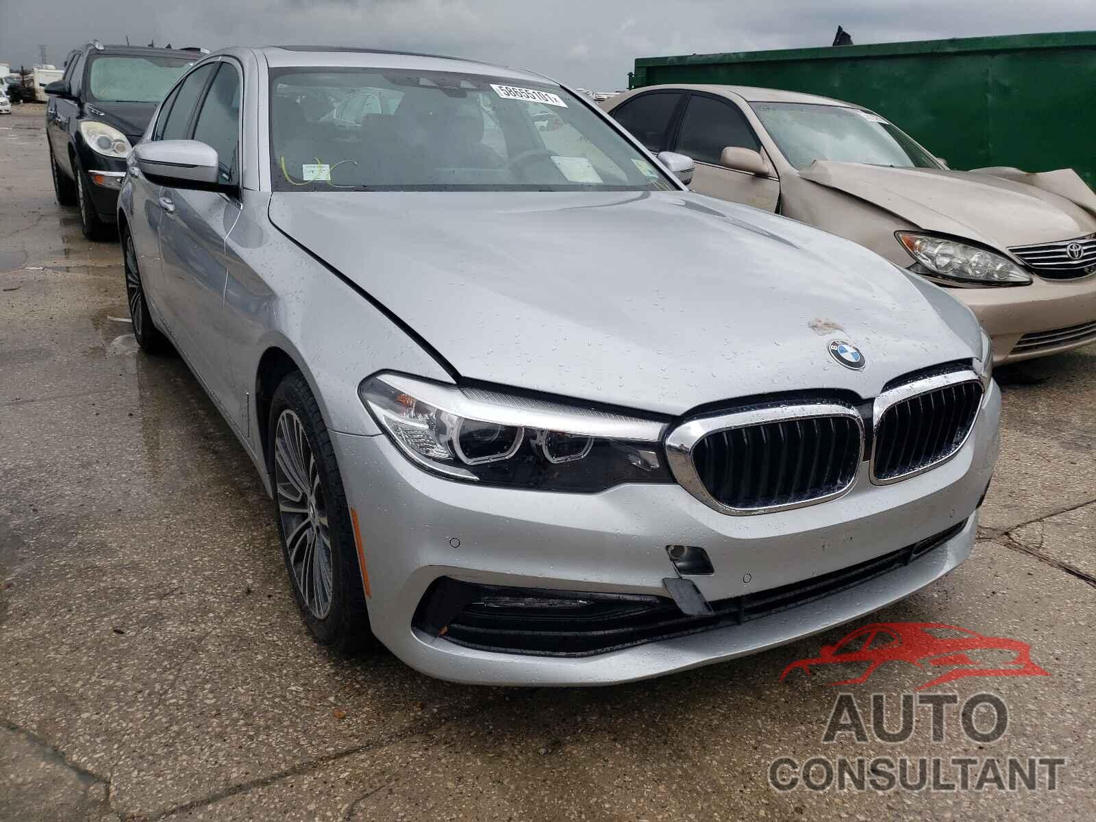 BMW 5 SERIES 2018 - WBAJA5C54JWA39307