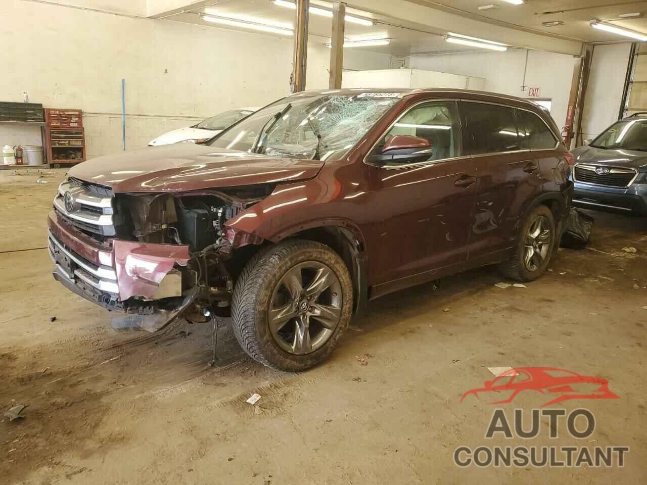 TOYOTA HIGHLANDER 2018 - 5TDDZRFH5JS834966