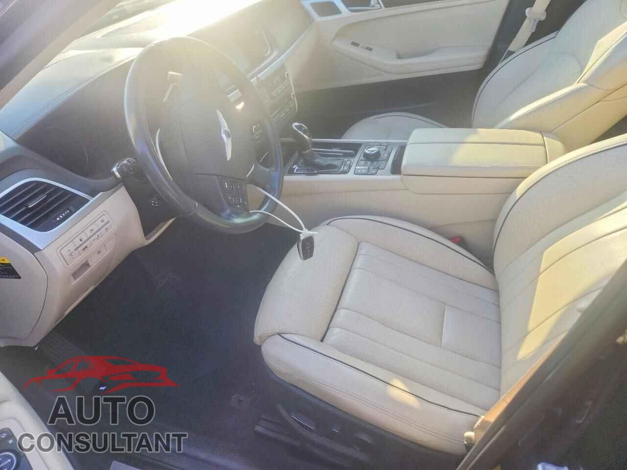 HYUNDAI GENESIS 2016 - KMHGN4JE2GU137635