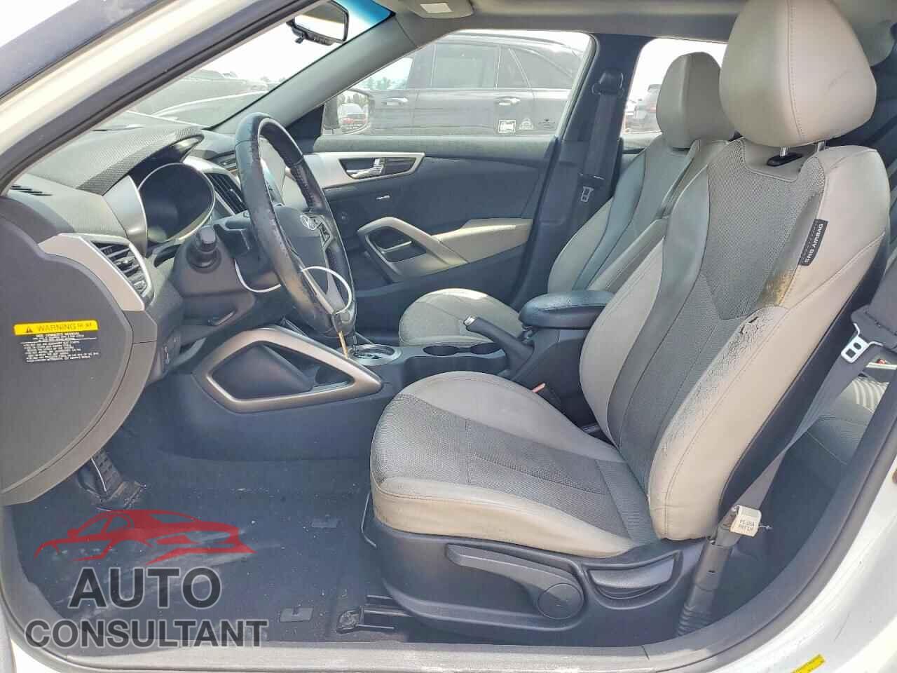 HYUNDAI VELOSTER 2013 - KMHTC6AD8DU140090