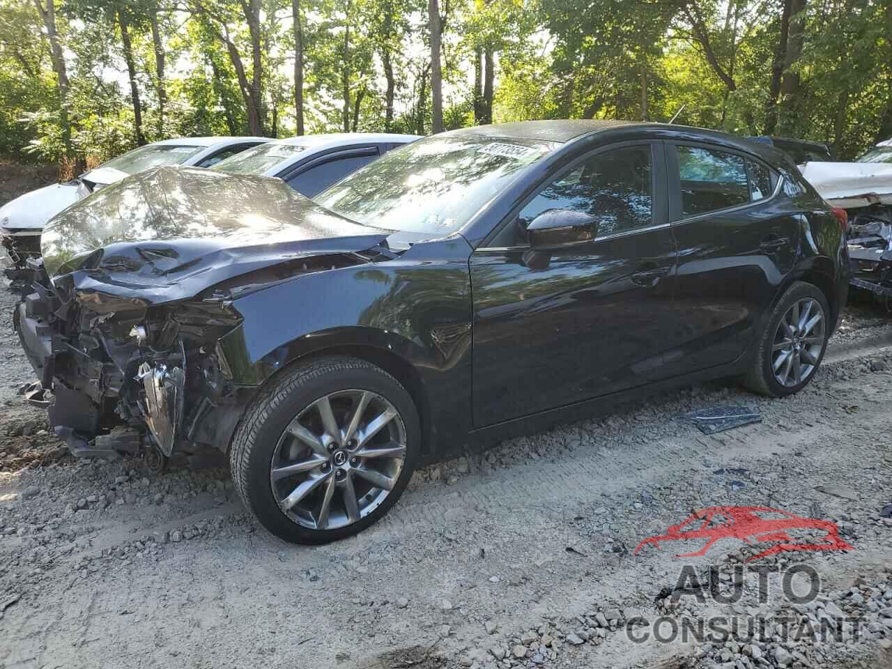 MAZDA 3 2018 - 3MZBN1L34JM214295