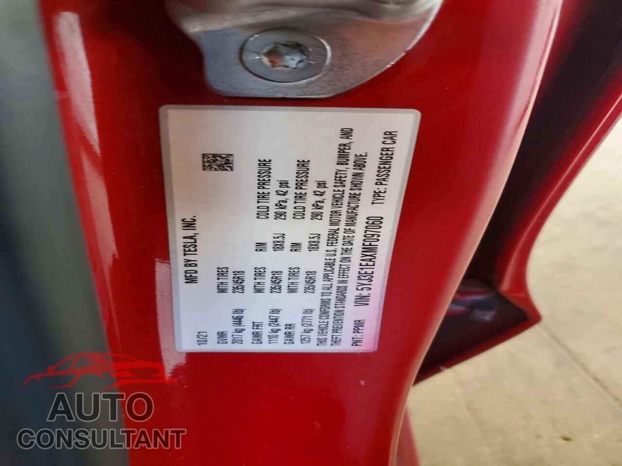 TESLA MODEL 3 2021 - 5YJ3E1EAXMF097060