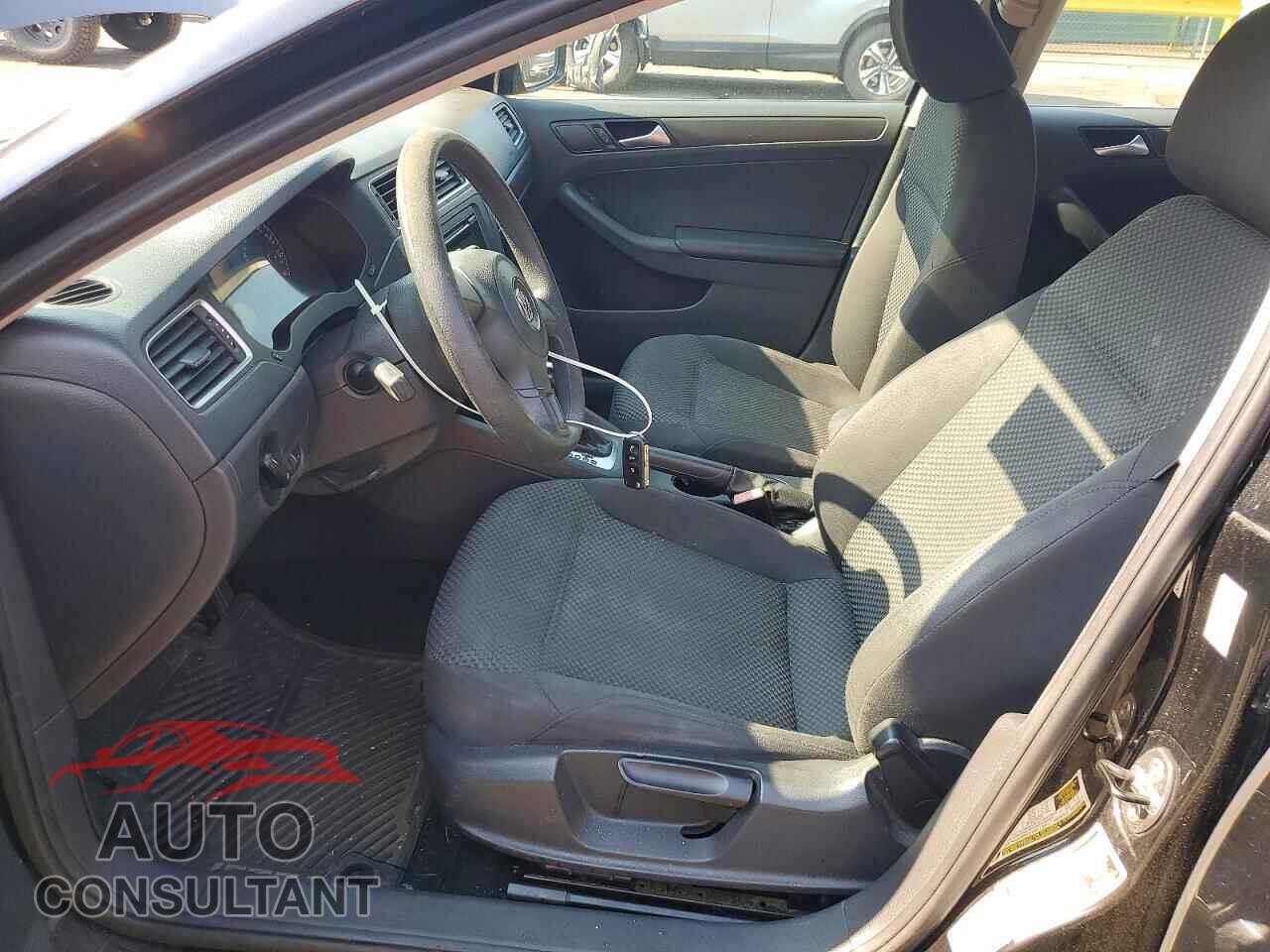 VOLKSWAGEN JETTA 2014 - 3VW2K7AJ7EM210163