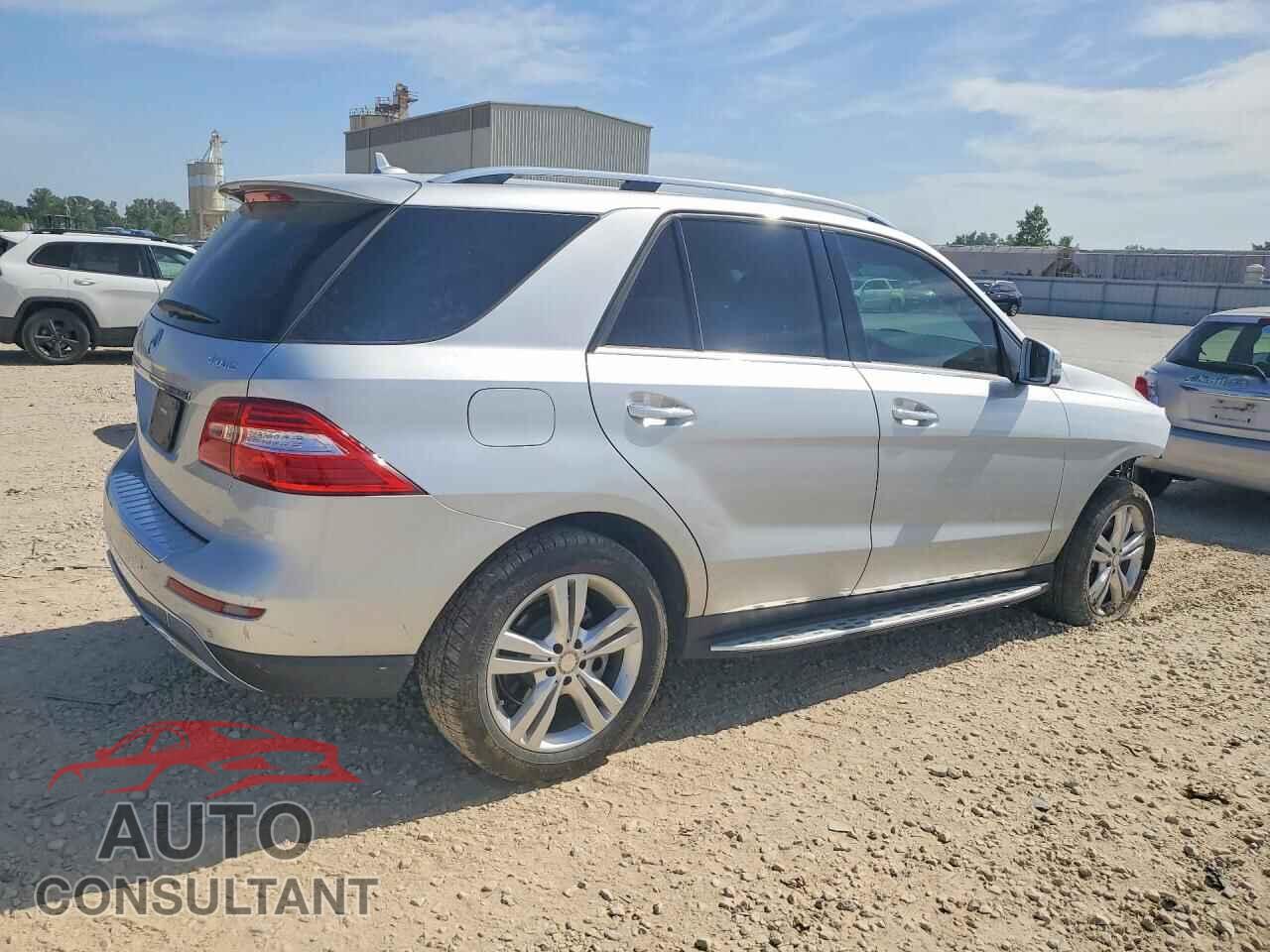 MERCEDES-BENZ M-CLASS 2015 - 4JGDA5HB1FA603801