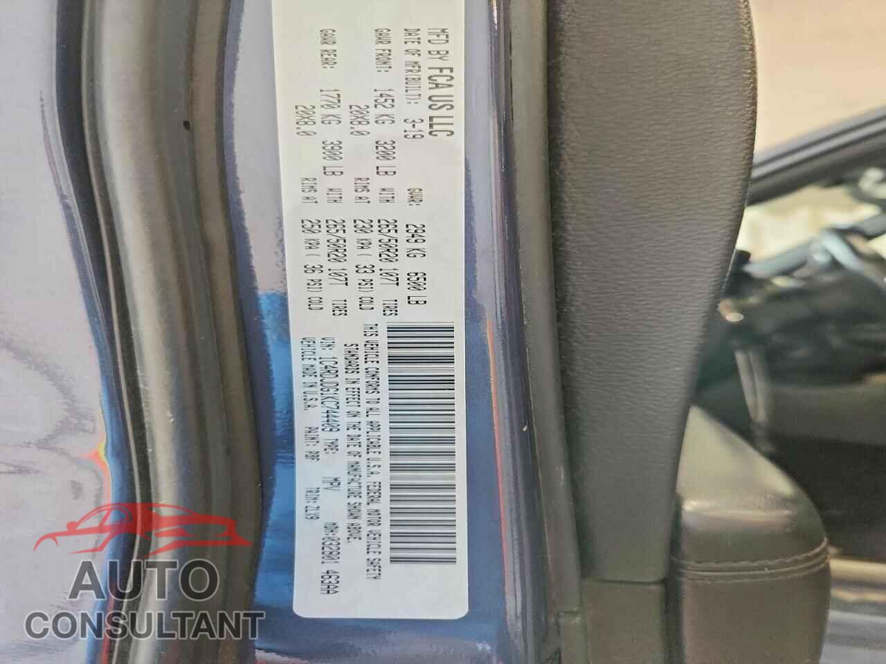 DODGE DURANGO 2019 - 1C4RDJDG1KC744409
