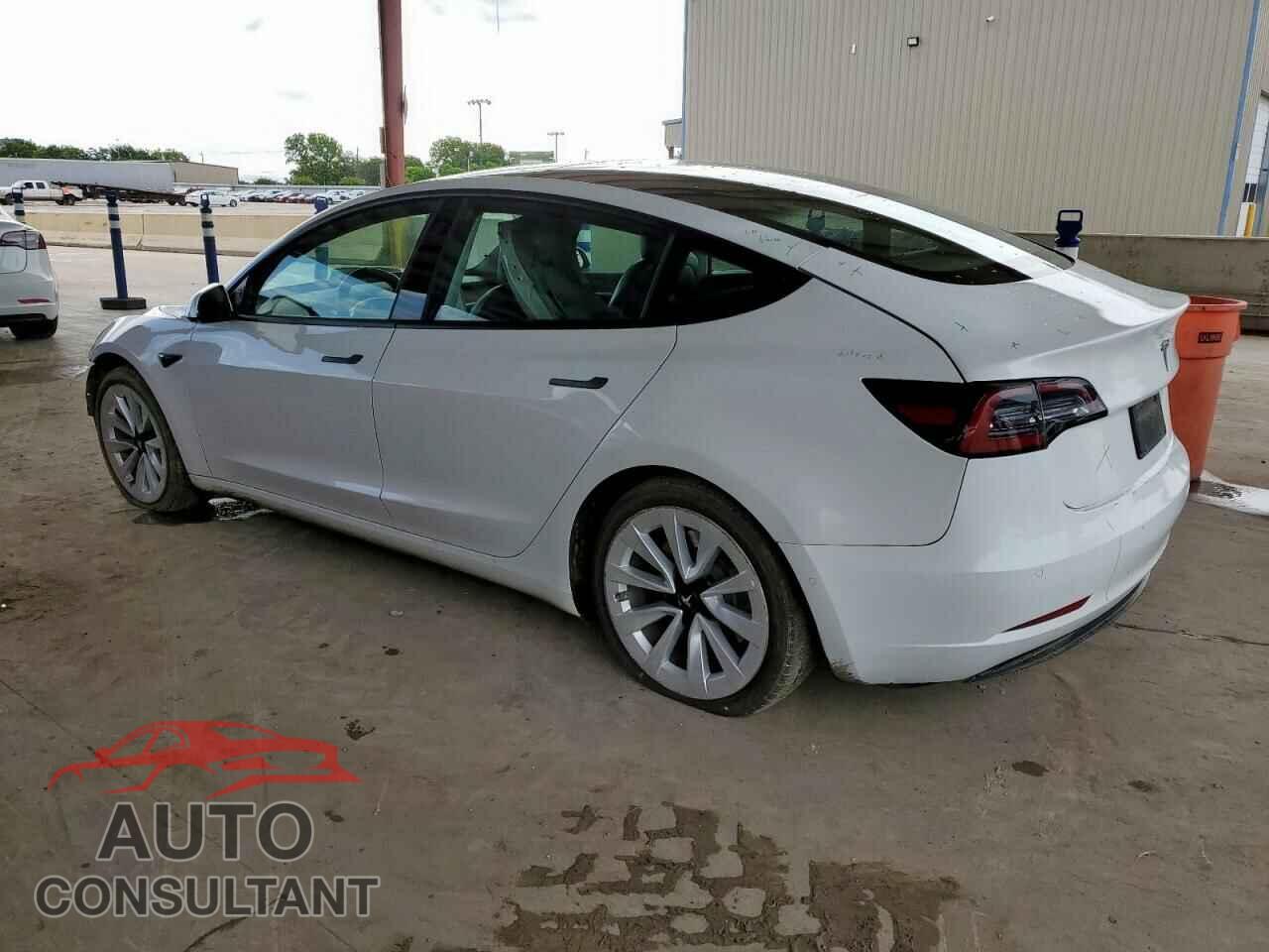 TESLA MODEL 3 2022 - 5YJ3E1EA8NF187597