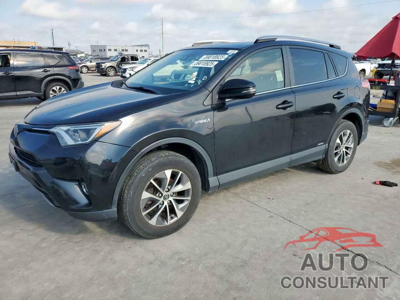 TOYOTA RAV4 2018 - JTMRJREV7JD169035