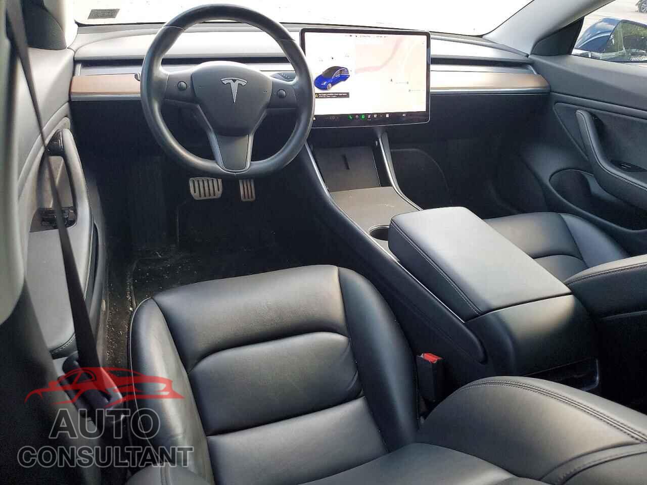 TESLA MODEL 3 2019 - 5YJ3E1EB5KF393058