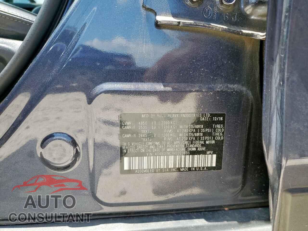 SUBARU OUTBACK 2017 - 4S4BSENC7H3323695