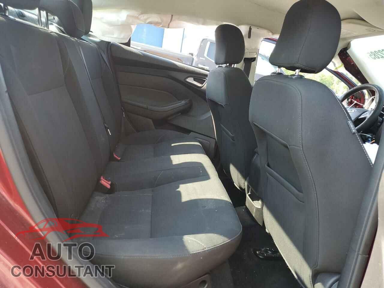 FORD FOCUS 2017 - 1FADP3F24HL286670