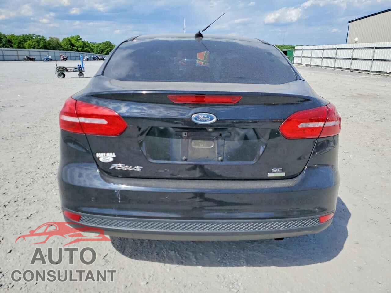 FORD FOCUS 2016 - 1FADP3FE3GL318128