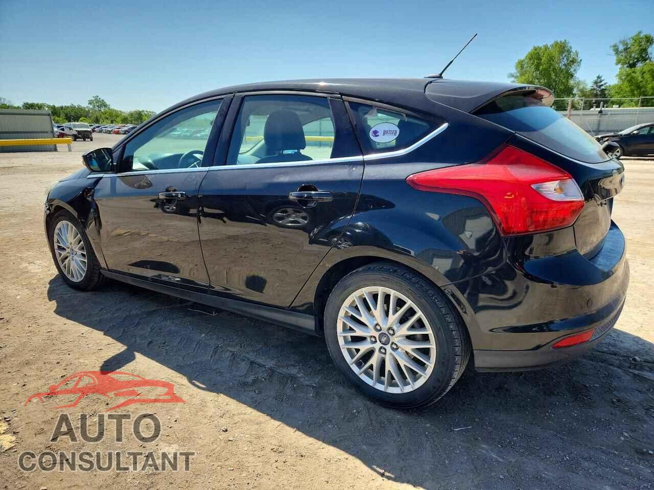 FORD FOCUS 2012 - 1FAHP3M22CL468090