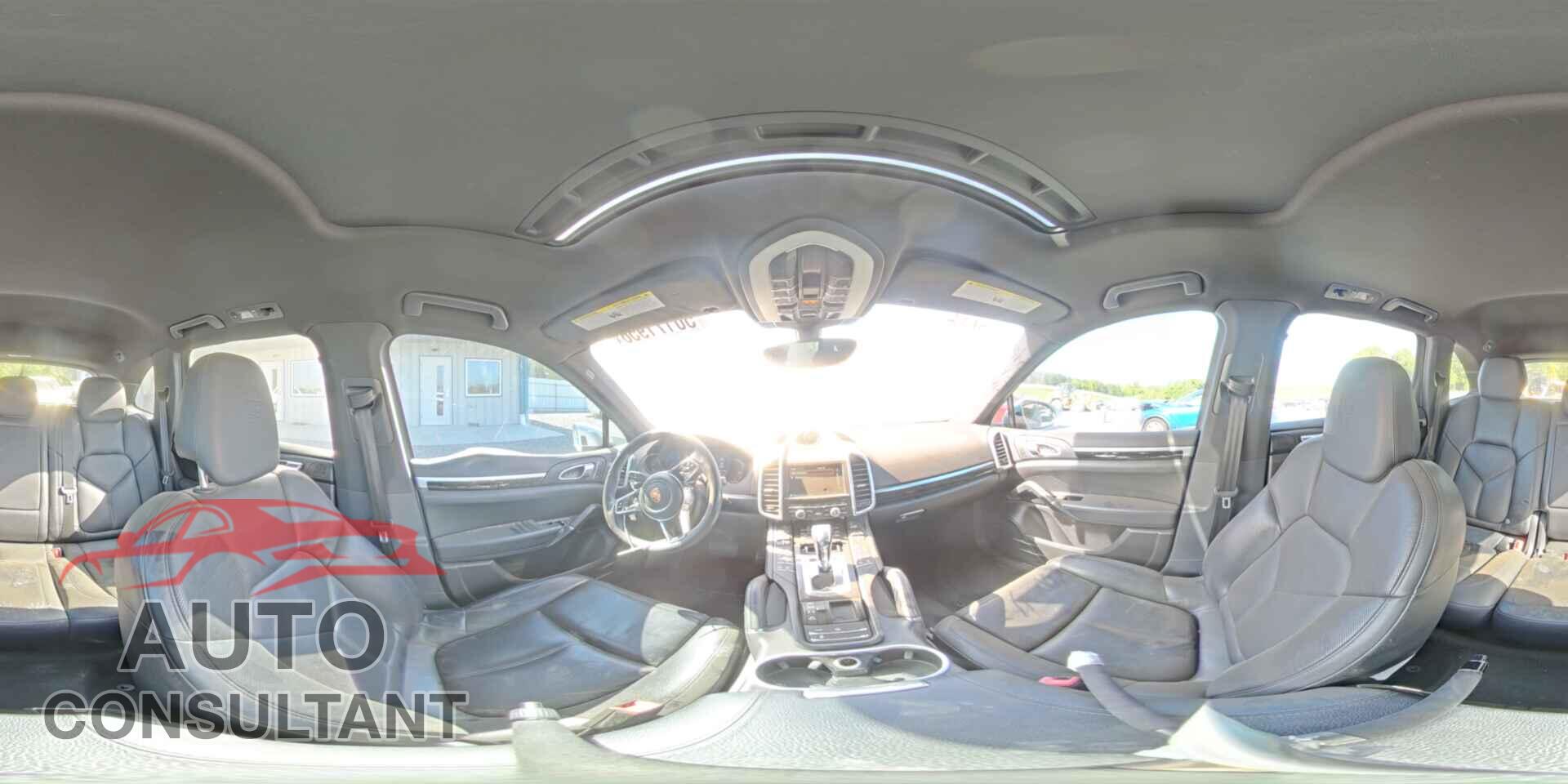 PORSCHE CAYENNE 2016 - WP1AA2A21GLA10136
