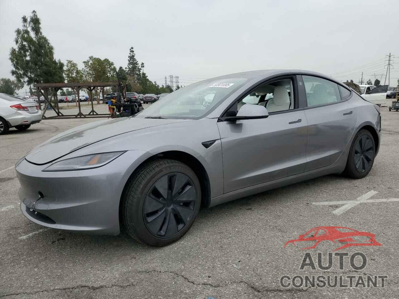 TESLA MODEL 3 2025 - 5YJ3E1EA9SF882599