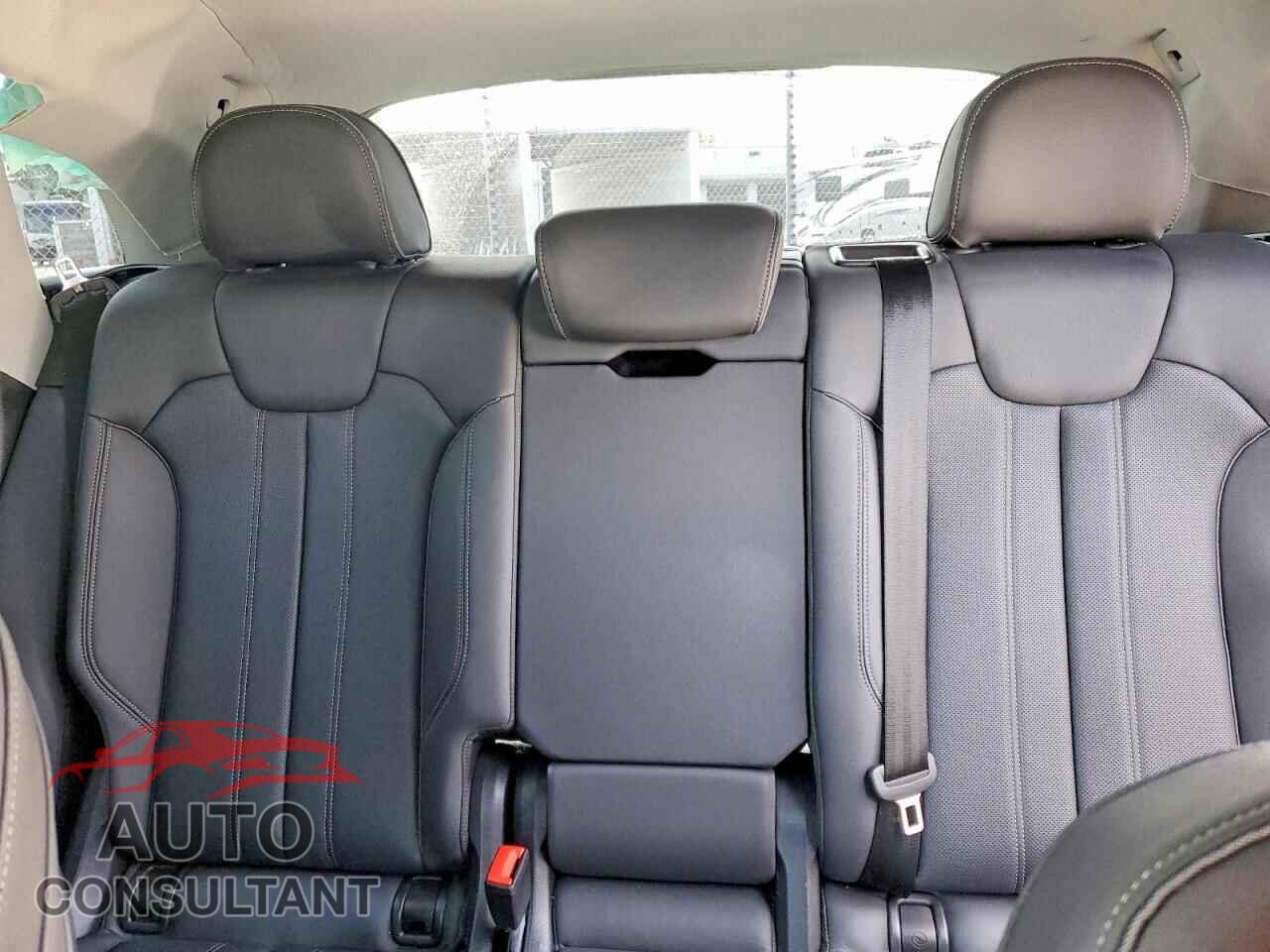 AUDI Q5 2021 - WA1BAAFY6M2019438