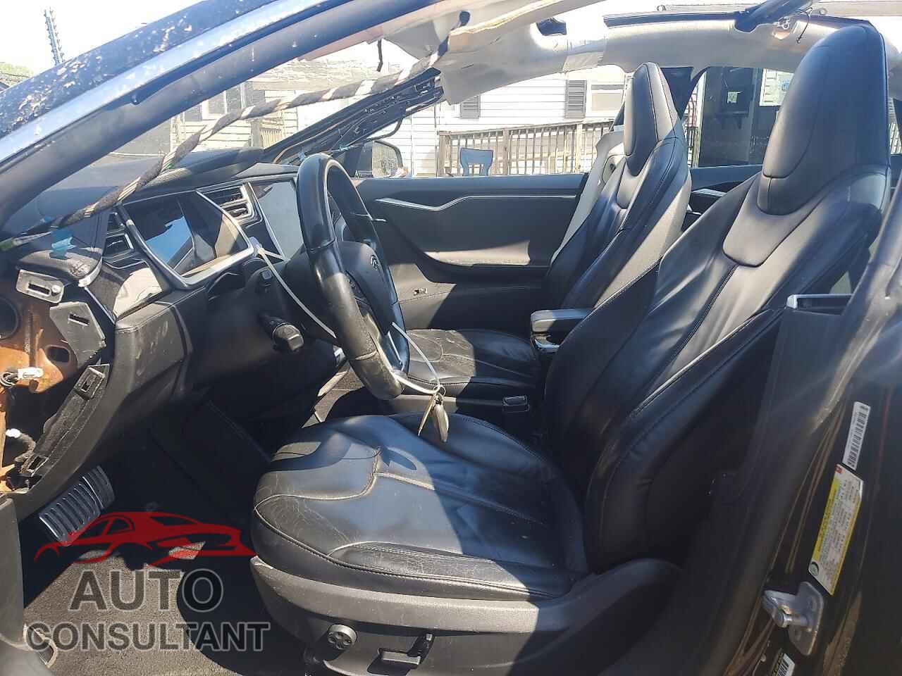 TESLA MODEL S 2014 - 5YJSA1H14EFP38479