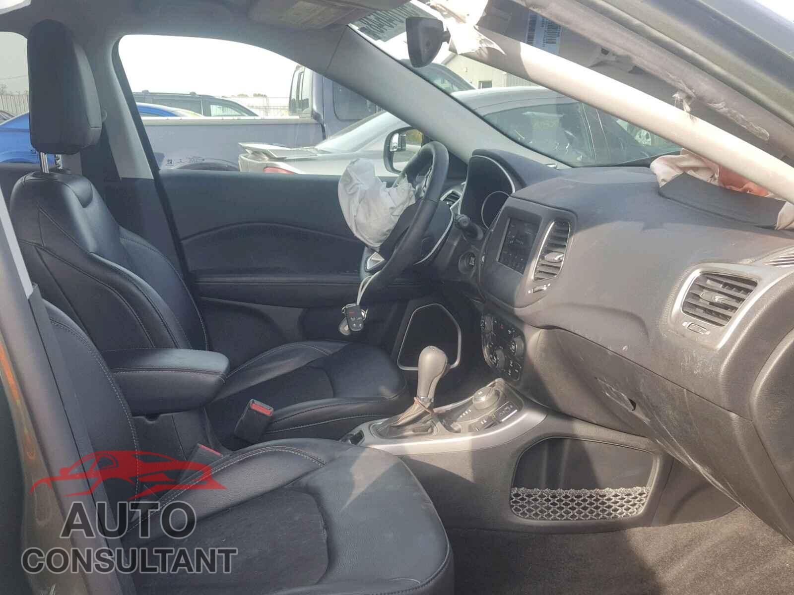 JEEP COMPASS LA 2017 - 3C4NJDBB2HT693287